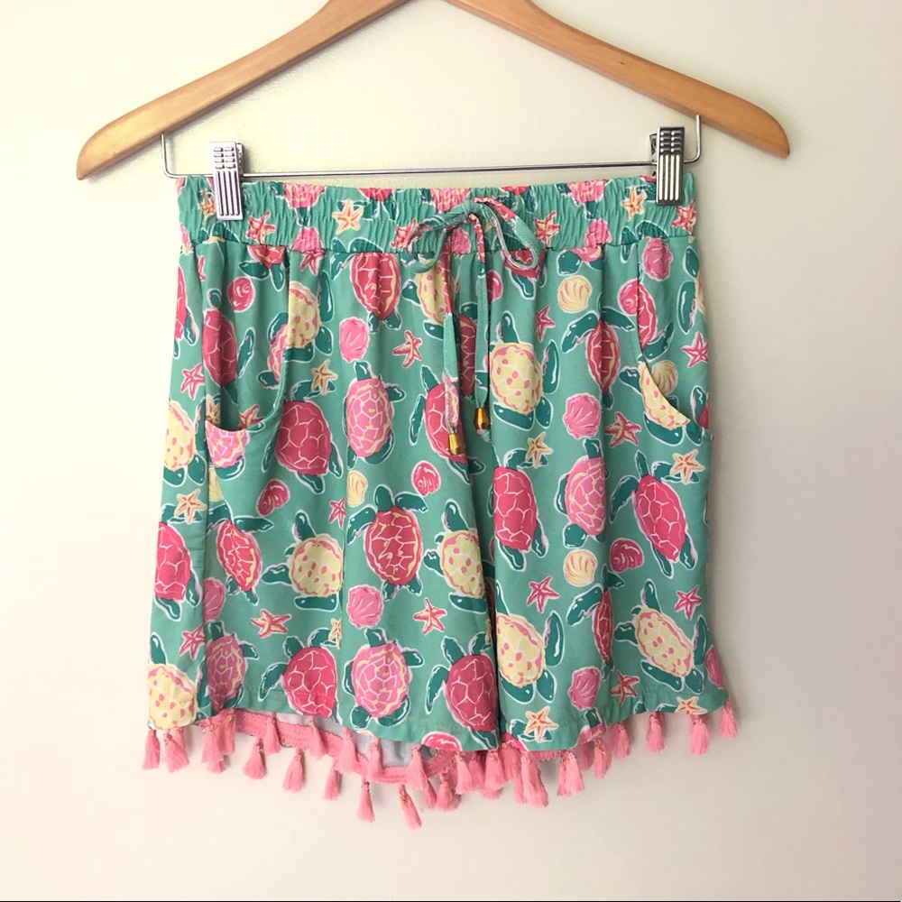 Simply Southern Tassel Turtle Print Shorts size S